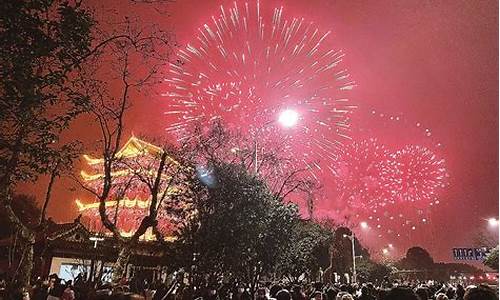 东风夜放花千树什么节日_东风夜放花千树什么节日0